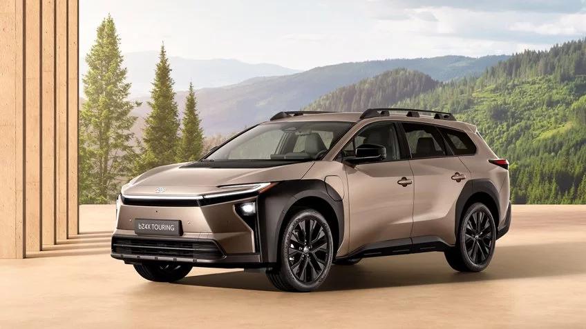 Toyota+BZ4X+Touring