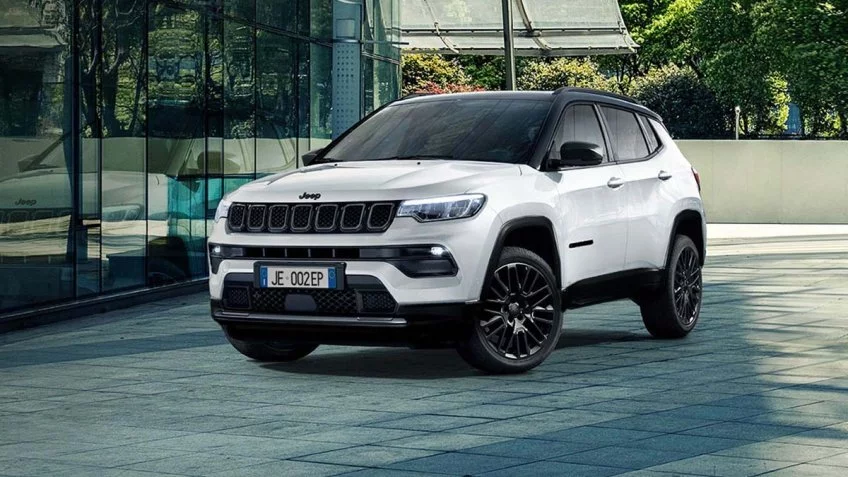 Jeep Compass S GRAPHITE GREY/SCHWAR 2023 - Renault-Gebrauchtwagen