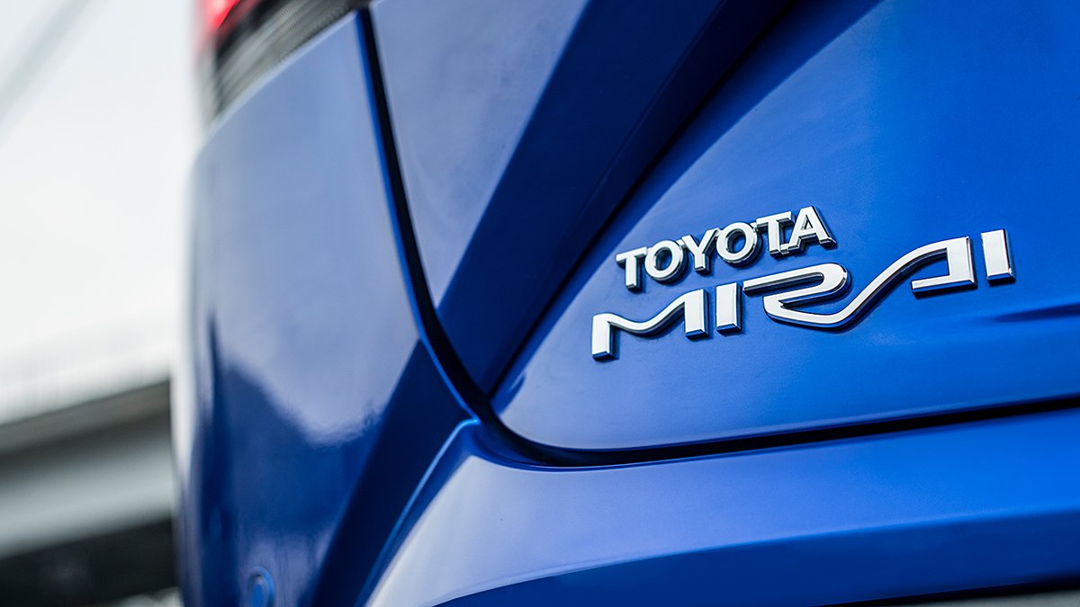 Toyota Mirai Schriftzug 1200x675