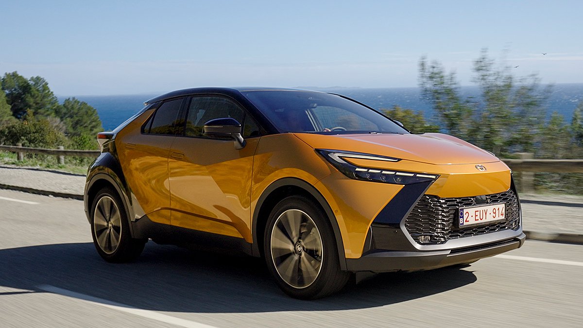 Toyota C-HR gold 1200x675