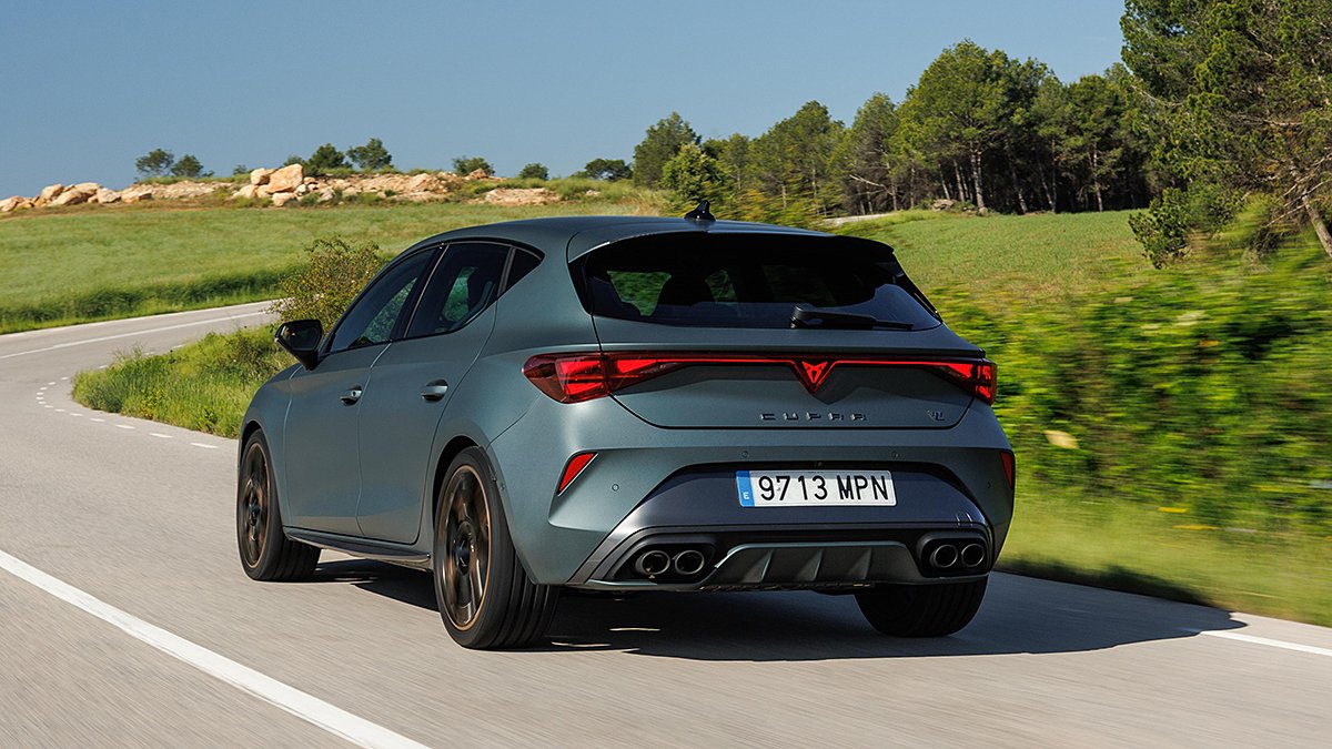 cupra_leon_5d_enceladus_grey_matt_dinamic_012