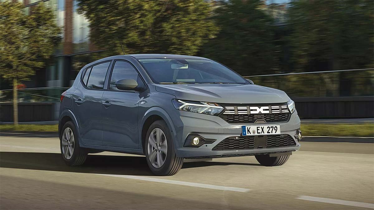 Dacia Sandero grau vorn 1200x675