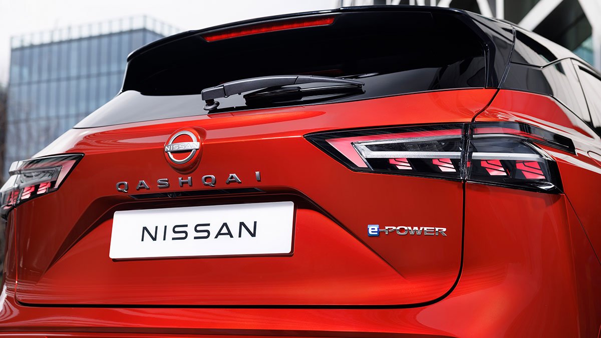 Nissan Qashqai 2024 Heckansicht Detail 1200x675