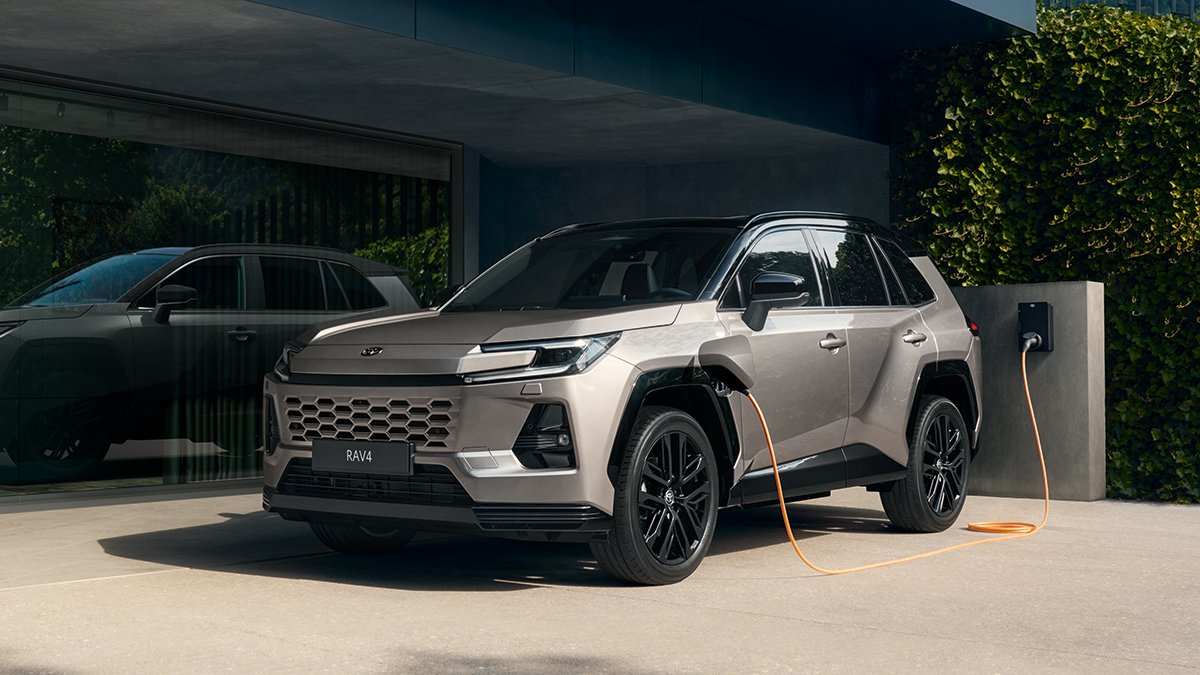 Toyota RAV4 PHEV 2026 laden 1200x675