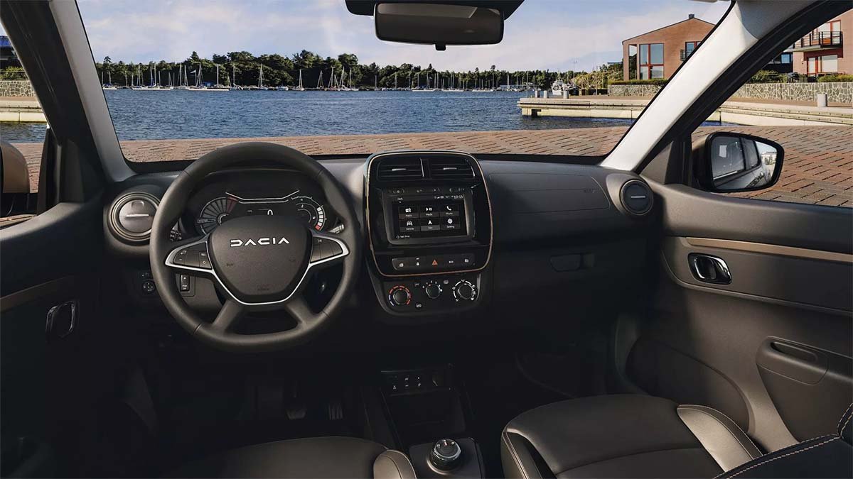 Dacia Spring innen neu 1200x675