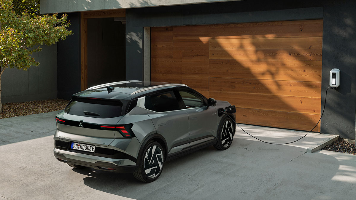 Eclipse Cross hinten 1200x675