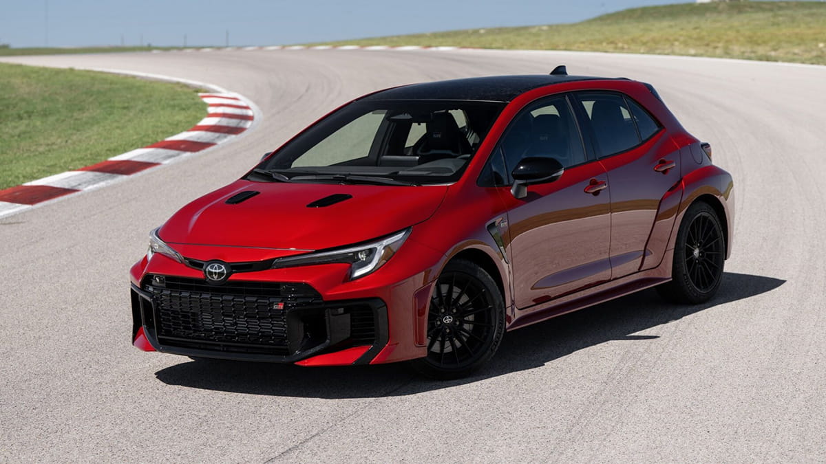 Toyota Corolla rot 1200x675